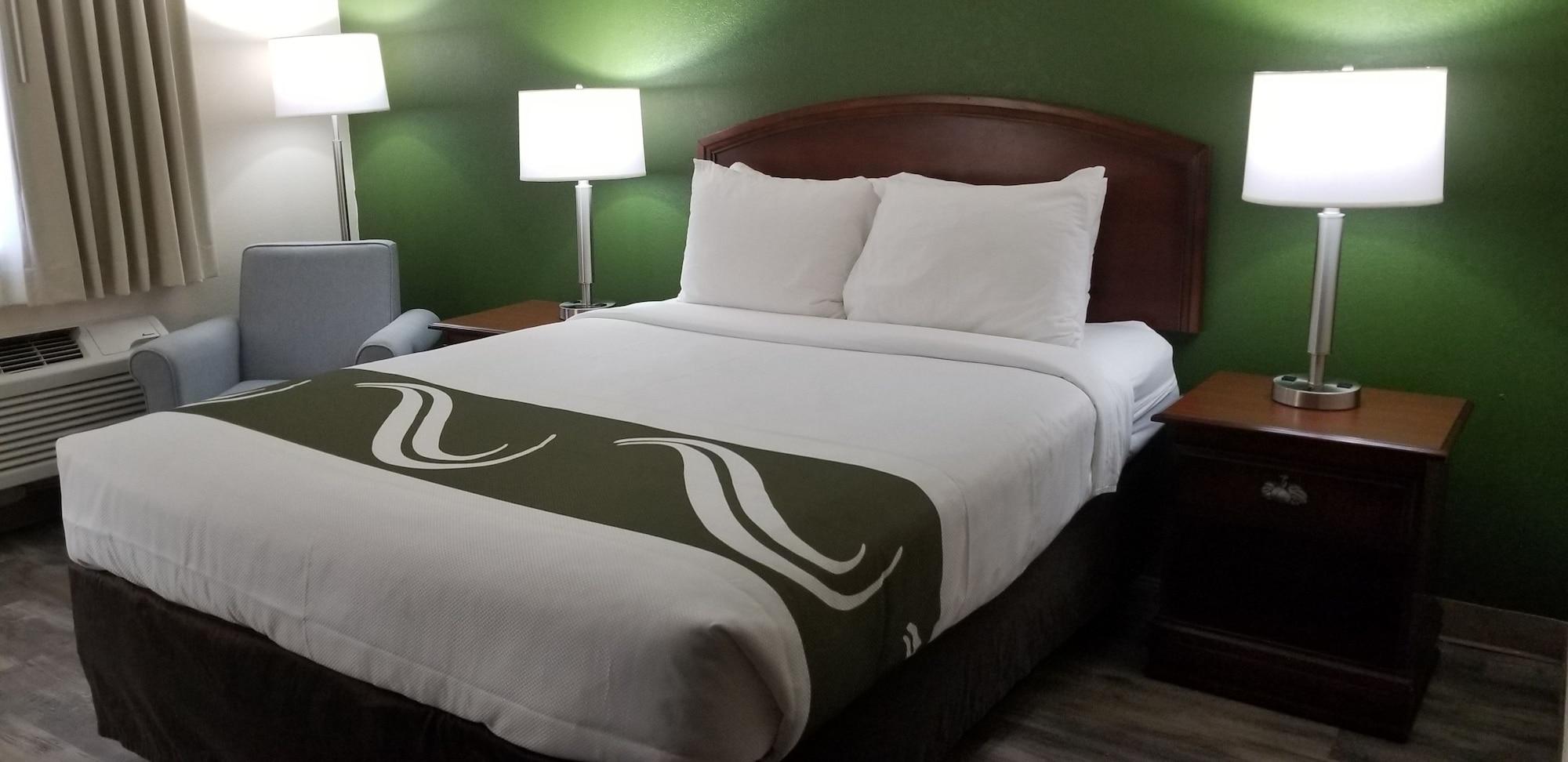 Quality Inn Pelham I-65 Exit 246 Экстерьер фото