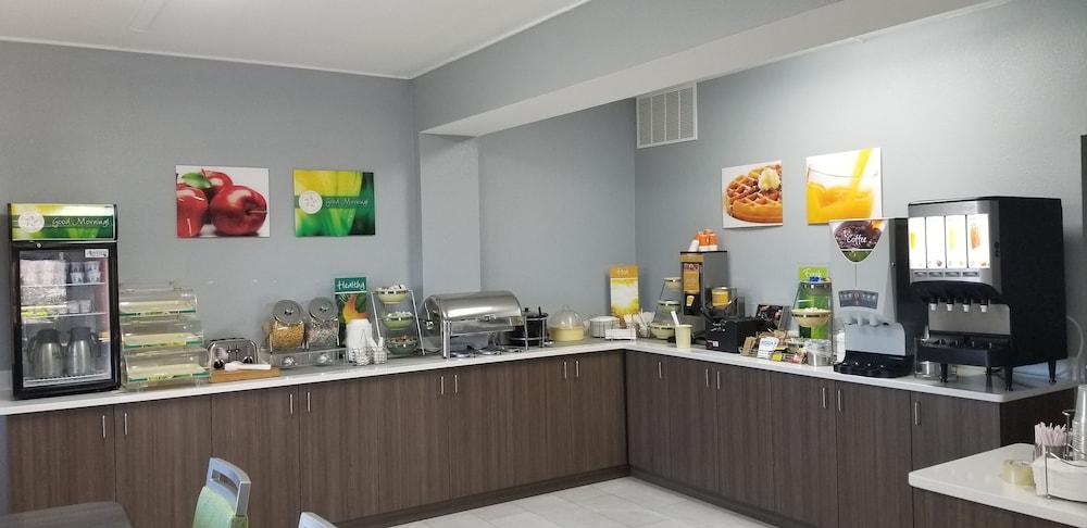 Quality Inn Pelham I-65 Exit 246 Экстерьер фото