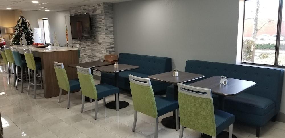 Quality Inn Pelham I-65 Exit 246 Экстерьер фото