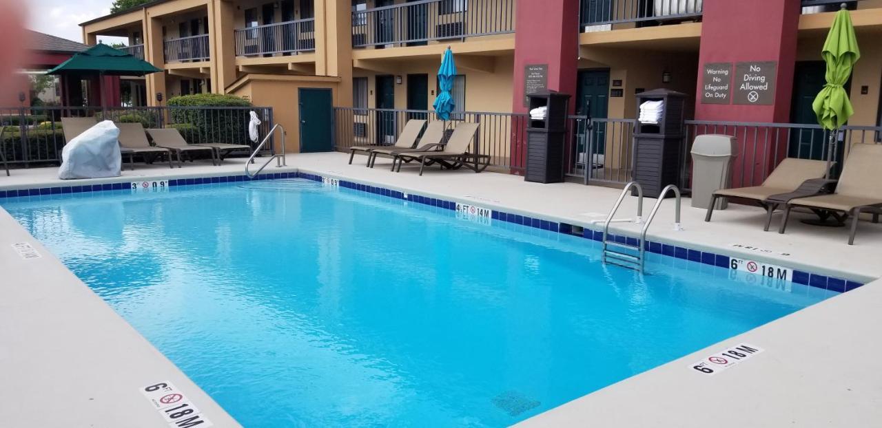 Quality Inn Pelham I-65 Exit 246 Экстерьер фото