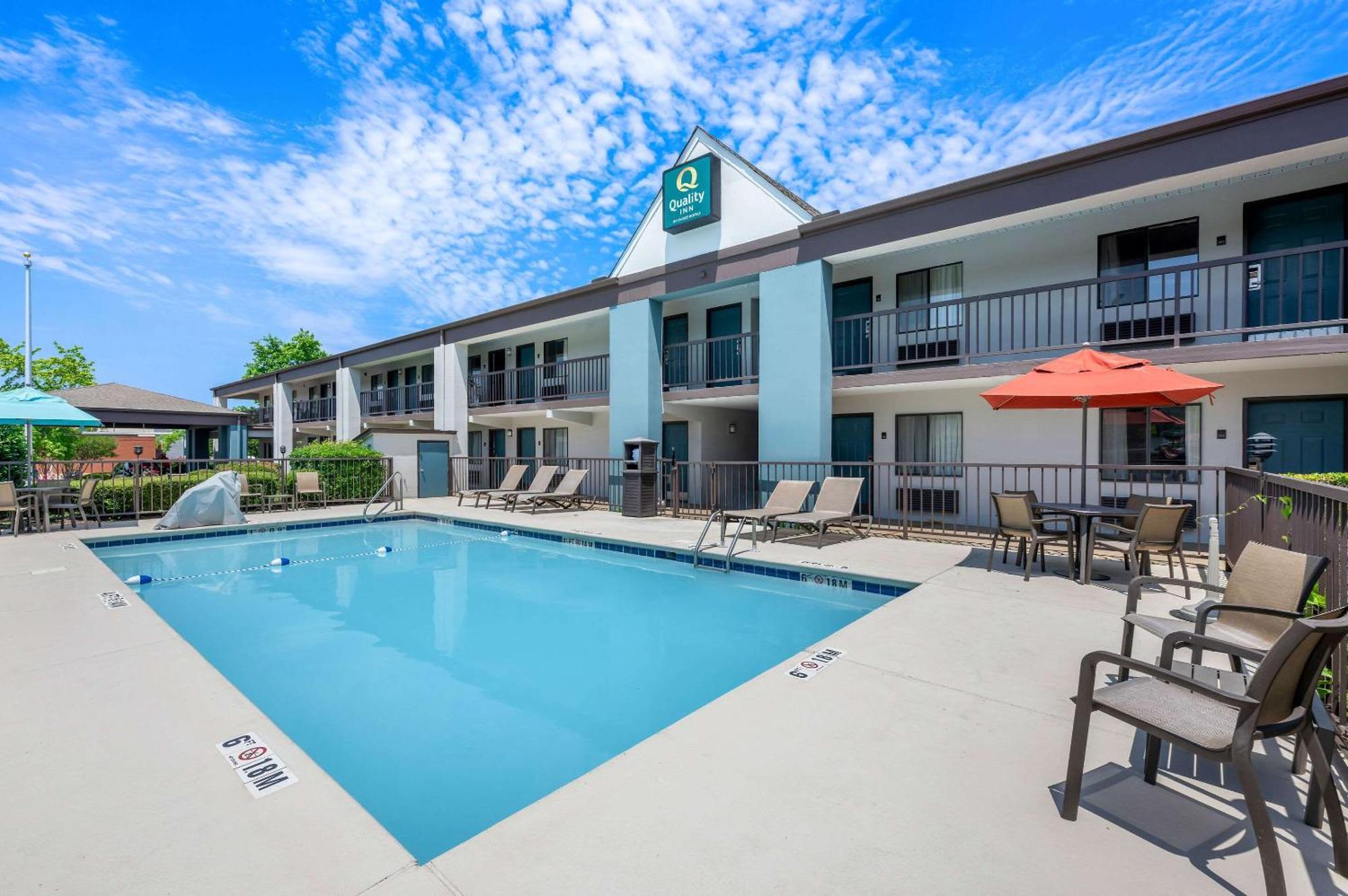Quality Inn Pelham I-65 Exit 246 Экстерьер фото
