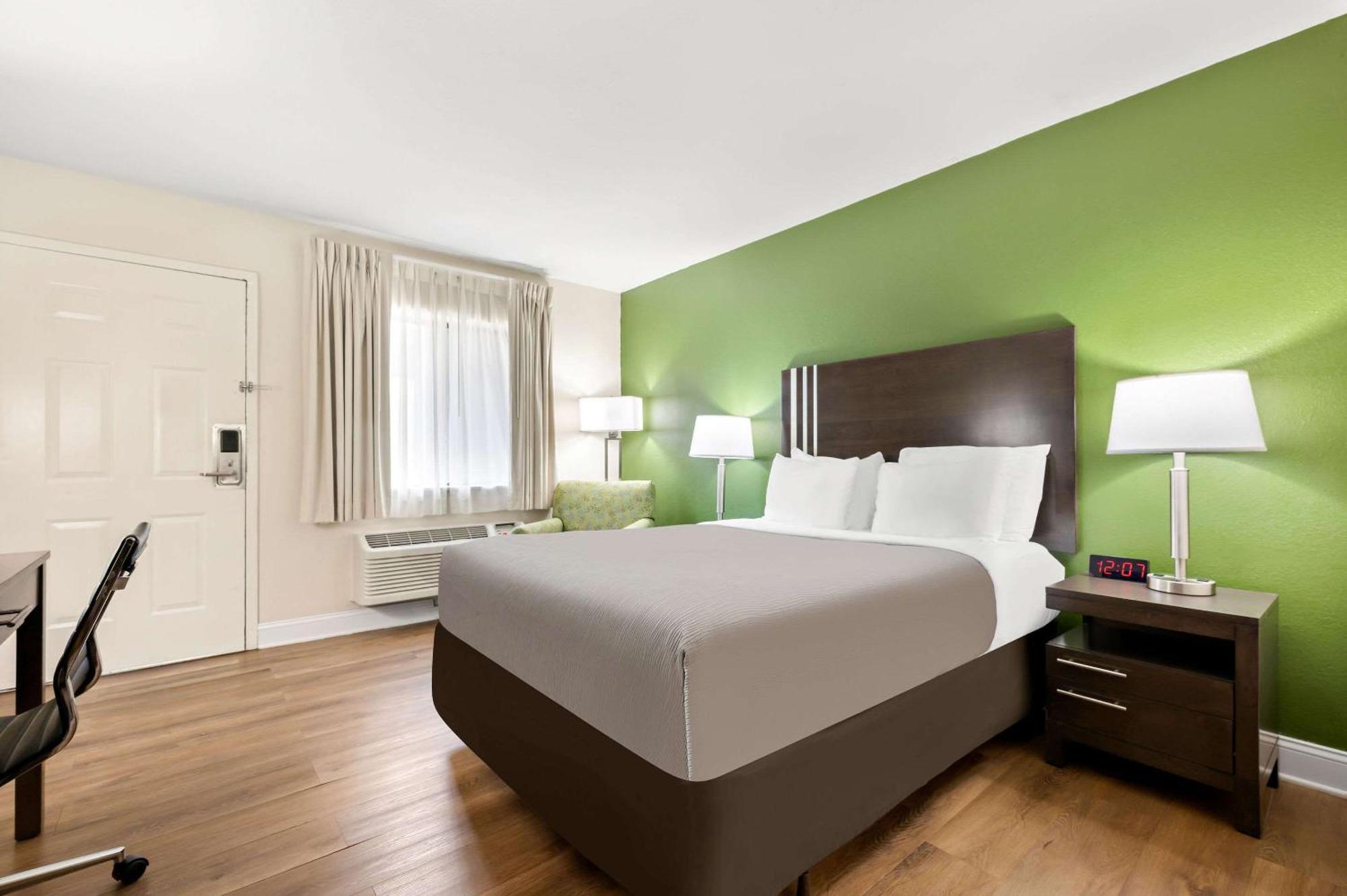 Quality Inn Pelham I-65 Exit 246 Экстерьер фото